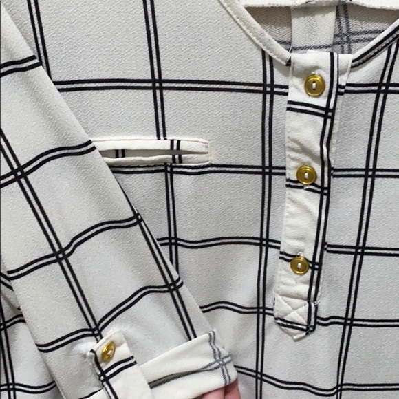 Blouse - Picture 2 of 3